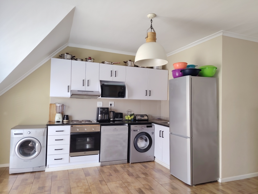 To Let 3 Bedroom Property for Rent in Whispering Pines Western Cape